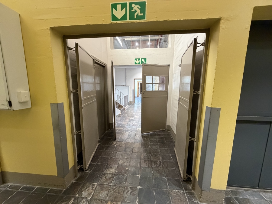To Let Commercial Property for Rent in Woodstock Western Cape